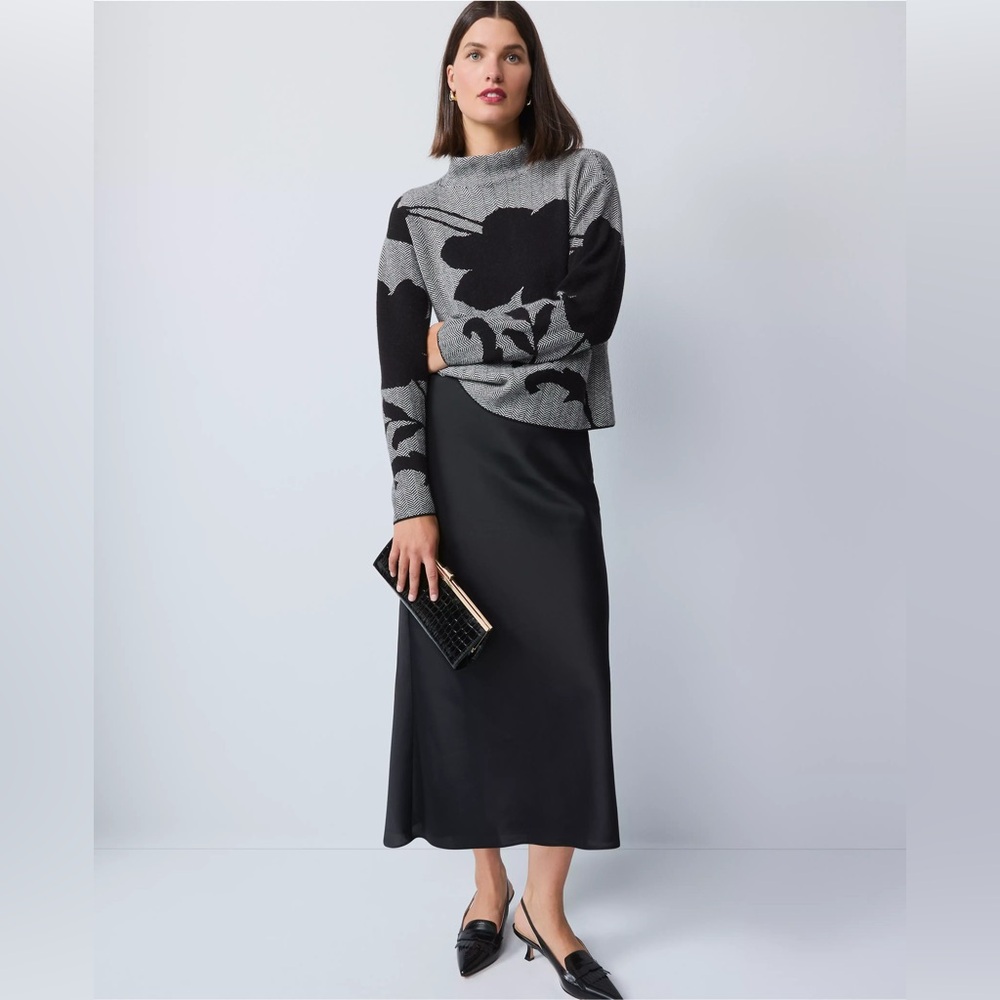 BLACK SILKY MAXI SKIRT SMALL ANNE KLEIN #41